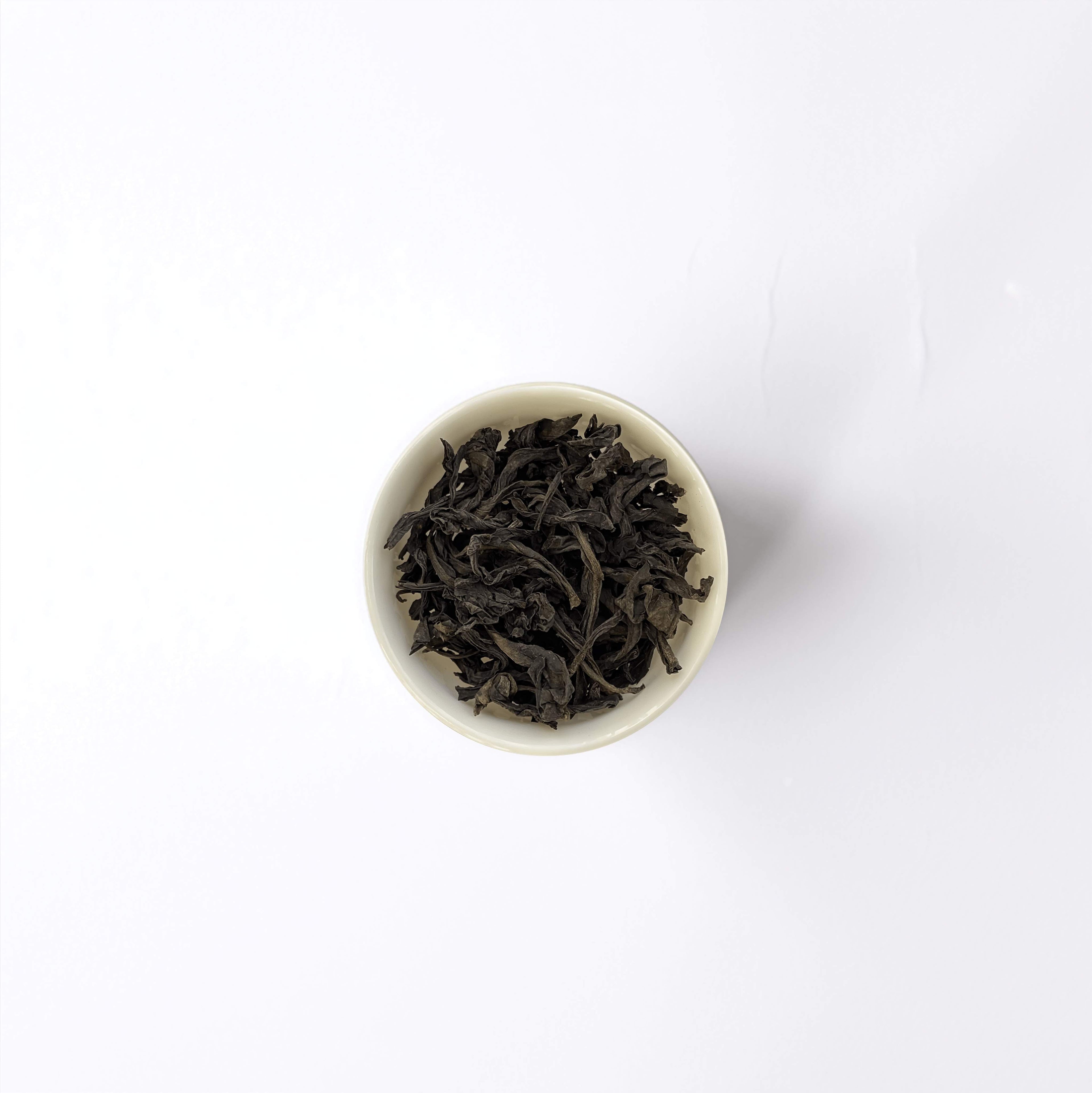 Я Ши Сян Дань Конг (Качине лайно)